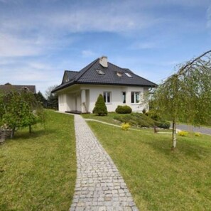 Casa (Gorzeńska Przystań Marina) | Jardines del alojamiento