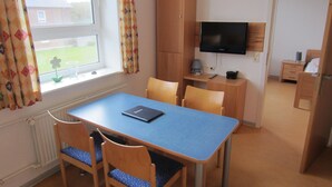 Apartment | Private kitchen | Coffee/tea maker, fridge, stovetop - "steger-hüs" - App. 17 (Sylt)