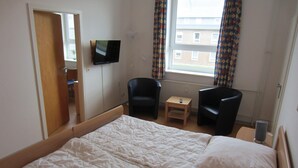Apartment | 2 bedrooms, cots/infant beds, free WiFi - "steger-hüs" - App. 17 (Sylt)