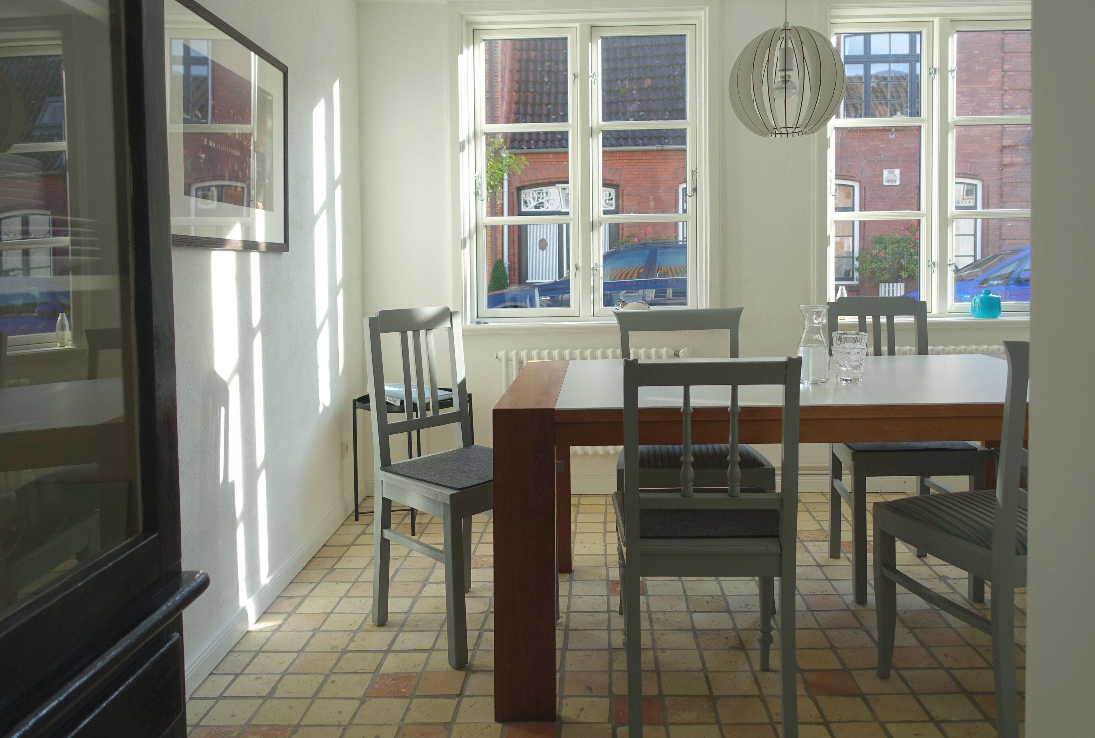 Ferienhaus | Eigene Küche | Kühlschrank, Herdplatte, Geschirrspüler