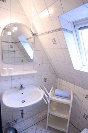 Apartment | Badezimmer