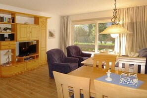 Apartment | Wohnzimmer | Fernseher