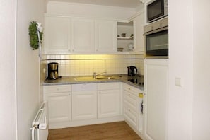 Apartment | Eigene Küche | Kühlschrank, Mikrowelle, Geschirrspüler