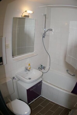 Apartment (Fehmarn Sonne Meer) | Badezimmer | Regendusche