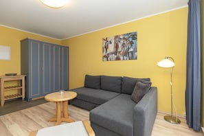 Apartment | Wohnzimmer | Fernseher