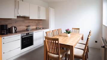 Apartment | Private kitchen | Stovetop, dishwasher