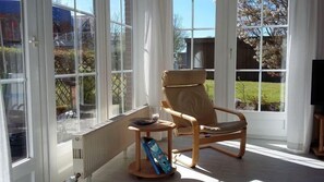 Apartment (FeWo mit Terasse u. Garten am Golfpl) | Blick von der Unterkunft