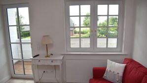 Apartment | Living room | TV - Ferienwohnung Clarissa (Sylt)