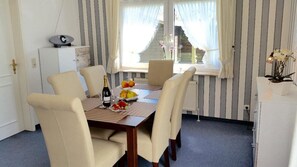 Apartment | Eigene Küche | Kühlschrank, Geschirrspüler