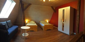 Ferienhaus (Altes Landhaus - Ferienwohnung Schles) | 2 Schlafzimmer