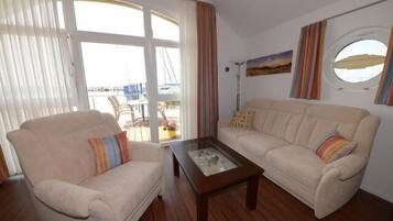 House ("Hiddensee") | Living room | TV