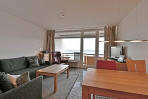 Apartment (Berliner Hof - HOF/406) | Wohnzimmer | Fernseher