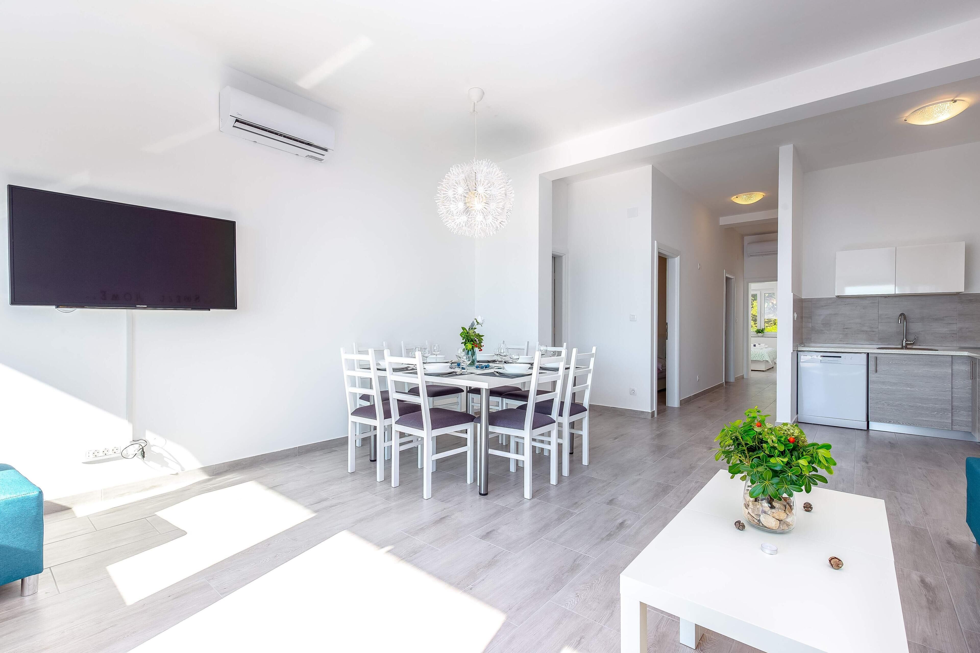 Villa | Living room | TV