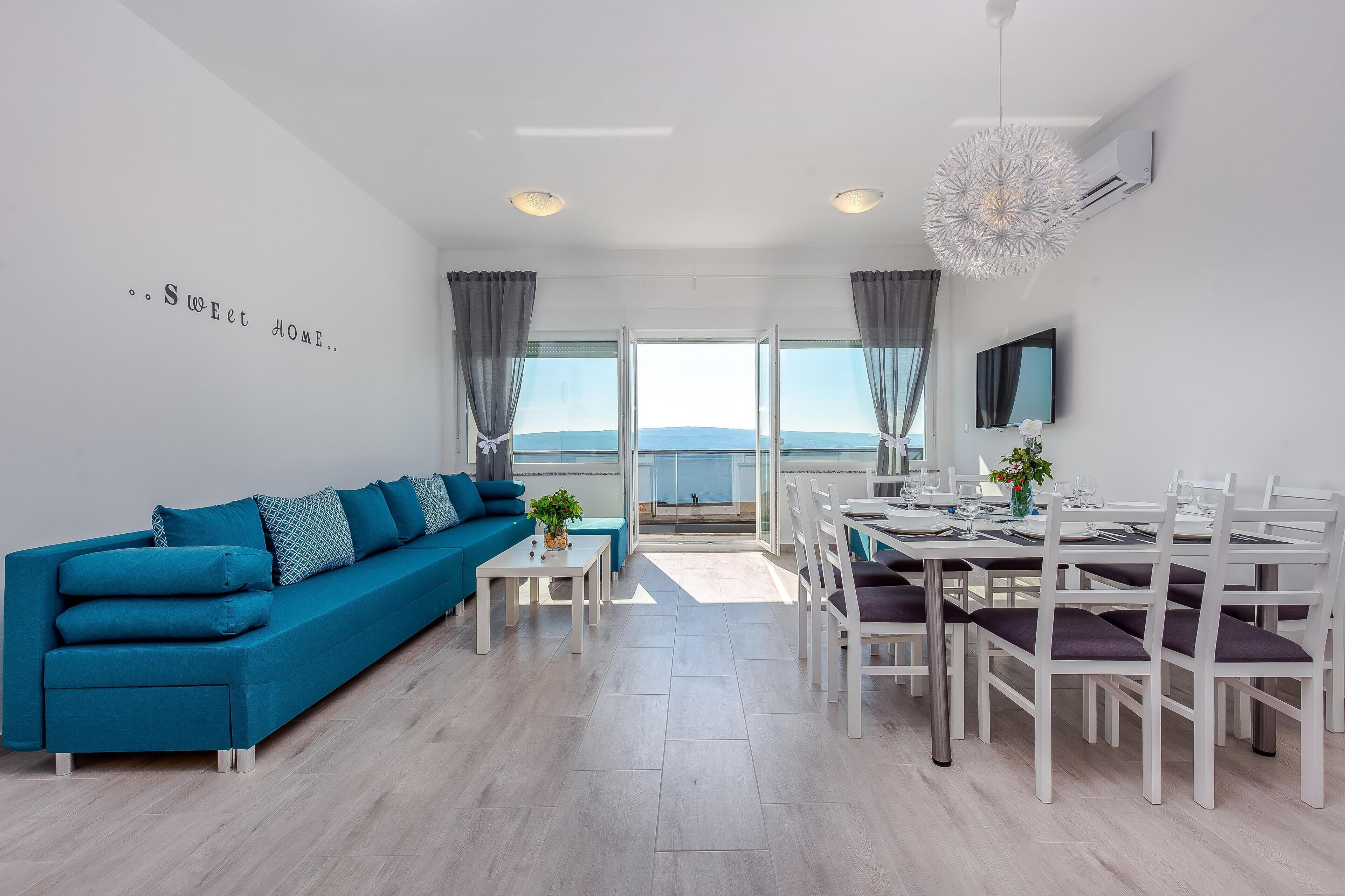 Villa | Living room | TV