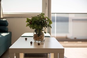 Villa | Cuisine privée | Réfrigérateur, four à micro-ondes, surface de cuisson, lave-vaisselle