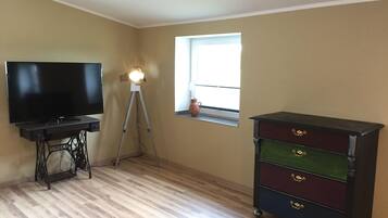 Apartment | 2 bedrooms, free WiFi