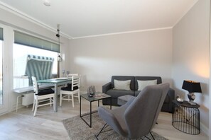 Apartment | Wohnzimmer | Fernseher