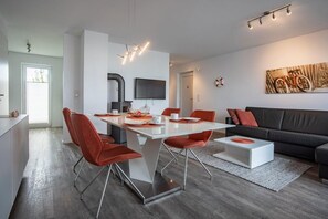 Ferienhaus | Eigene Küche | Kühlschrank, Mikrowelle, Herdplatte, Geschirrspüler