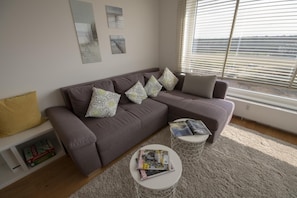 Apartment | Wohnzimmer | Fernseher