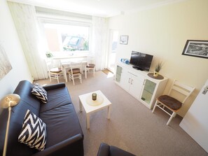 Apartment | Wohnzimmer | Fernseher