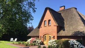 House (Ferienhaus Mini Haubarg) | Exterior - Ferienhaus "mini Haubarg" (Tating)