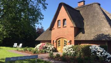 Ferienhaus (Ferienhaus Mini Haubarg) | AuĂenbereich