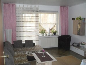 Apartment | Living room | TV