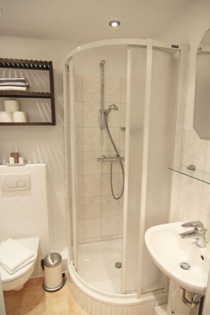 Apartment | Badezimmer
