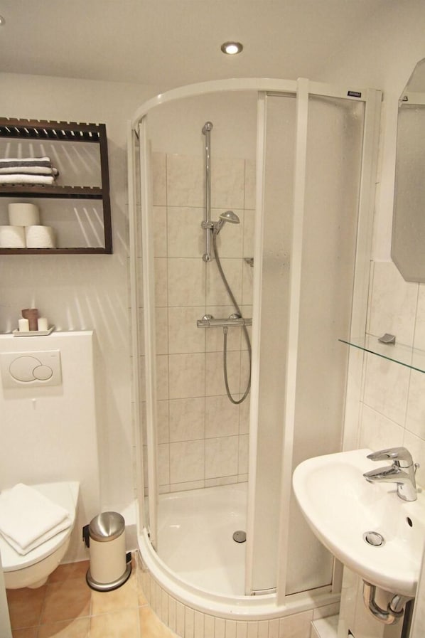 Apartment | Badezimmer