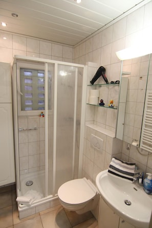 Apartment | Badezimmer