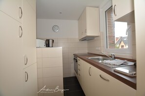 Apartment ("Gästehaus Flandern" 3) | Eigene Küche