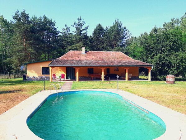 House (Rodi) | Exterior