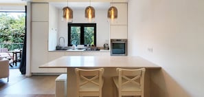 Apartment (2 Bedrooms) | Interior - Brand New 2 Bedrooms Near the Beach TL55 (Tel Aviv)