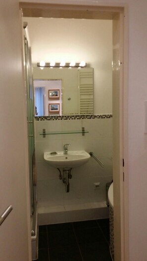 Apartment | Badezimmer