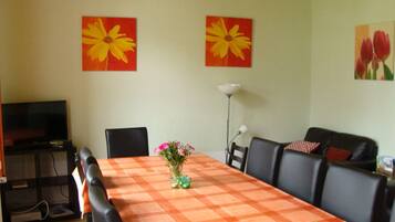 House | Private kitchen | Fridge, microwave, stovetop, dishwasher