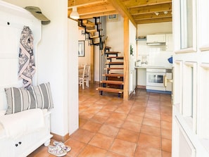 Ferienhaus | Eigene Küche | Kühlschrank, Mikrowelle, Herdplatte, Geschirrspüler