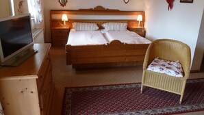 Room - Ferienwohnungen Wimschneider, Fewo 2 (Bad Wiessee)
