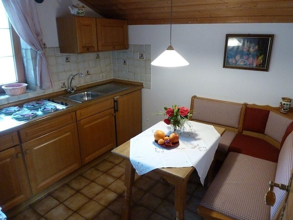 Apartment | Eigene Küche | Herdplatte