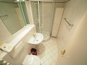 Apartment | Badezimmer