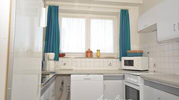 บ้านพัก (Haus Heizmann) | ครัวส่วนตัว | ตู้เย็น