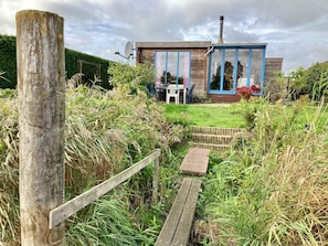 Outdoor dining - 4pers - House w Sauna, Winter Garden & Fishing Pier in Front of the Lauwersmeer (Anjum)