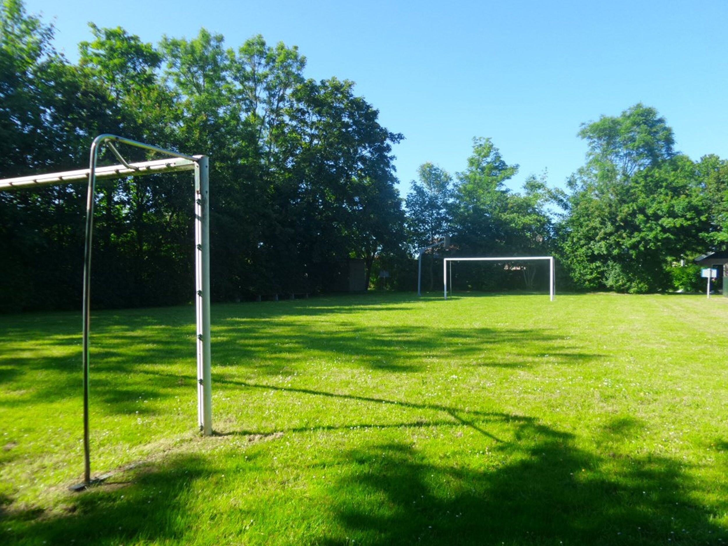 Bungalow, 2 Bedrooms, Terrace, Garden View | Sports court