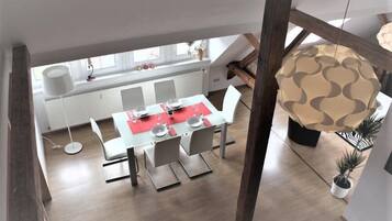 Apartment | 3 Schlafzimmer, individuell eingerichtet, kostenloses WLAN, Bettwäsche