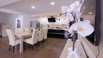 House (Villa Boscari relaxing villa surround) | Private kitchen | Fridge, oven, dishwasher, coffee/tea maker