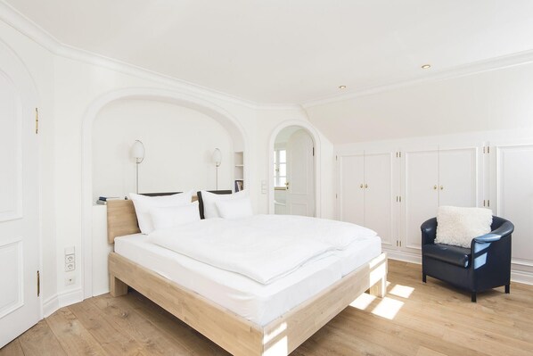 Apartment | 3 bedrooms, cots/infant beds, free WiFi