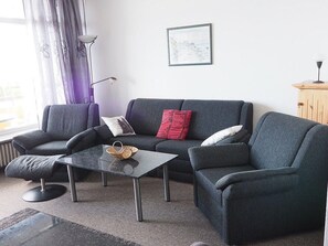 Apartemen (Berliner Hof - HOF/210) | Ruang keluarga | TV