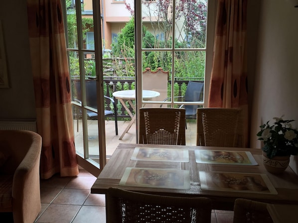 Apartment (Kühlungsborn: 2-Zi-Ferienwohnung LAG) | Außenbereich