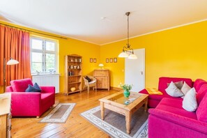 Apartment | 2 Schlafzimmer, individuell eingerichtet, Bügeleisen/Bügelbrett
