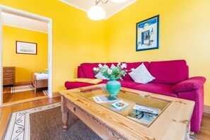 Apartment | 2 Schlafzimmer, individuell eingerichtet, Bügeleisen/Bügelbrett