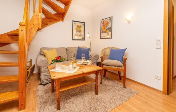 Apartment | Wohnzimmer | Fernseher